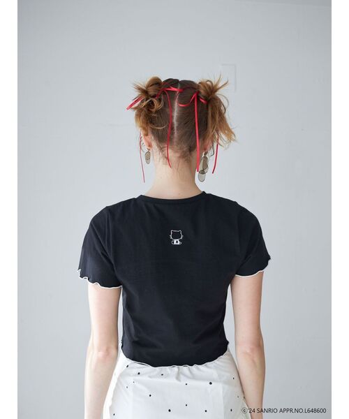 MERCURYDUO（マーキュリーデュオ）の「【ハローキティコラボ】配色ワンポイント刺繍Tシャツ（Tシャツ/カットソー・レディース・オフホワイト/ブラック・FREE）」の13枚目の写真