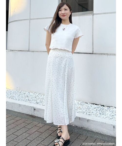 MERCURYDUO（マーキュリーデュオ）の「【ハローキティコラボ】配色ワンポイント刺繍Tシャツ（Tシャツ/カットソー・レディース・オフホワイト/ブラック・FREE）」の15枚目の写真