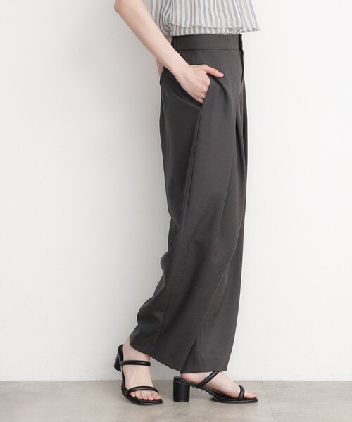 THE SHOP TK (ザ ショップ ティーケー )の「◆【脚長・美シルエット】麻調ハイウエストタックパンツ/洗濯機OK(その他パンツ・レディース・スミクロ/ナチュラル・12/13)」の16枚目の写真