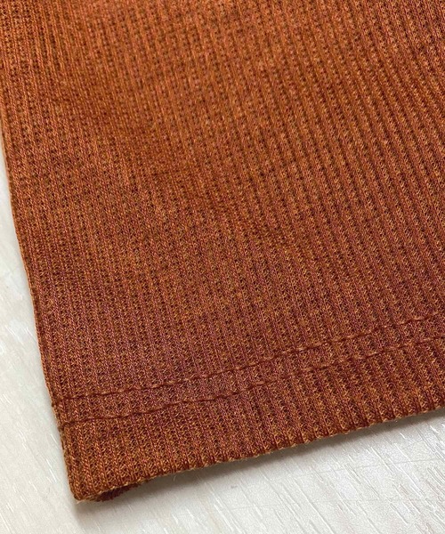 NANEA（ナネア）の「ロゴ刺繍入り　クロップド丈アメリカンスリーブタンクトップ（タンクトップ・レディース・ブラック/ブラウン/ホワイト/グリーン/グレー・LARGE/MEDIUM/SMALL）」の13枚目の写真