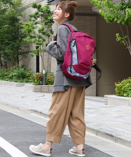 アラビカのホワイトバックパック Arabica アラビカ% Back pack S White - メルカリ