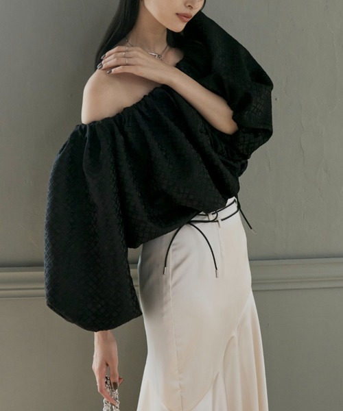 ECREL（エクレール）の「サテンジャガードバルーントップス（シャツ/ブラウス・レディース・アイボリー/ブラック・FREE）」の12枚目の写真