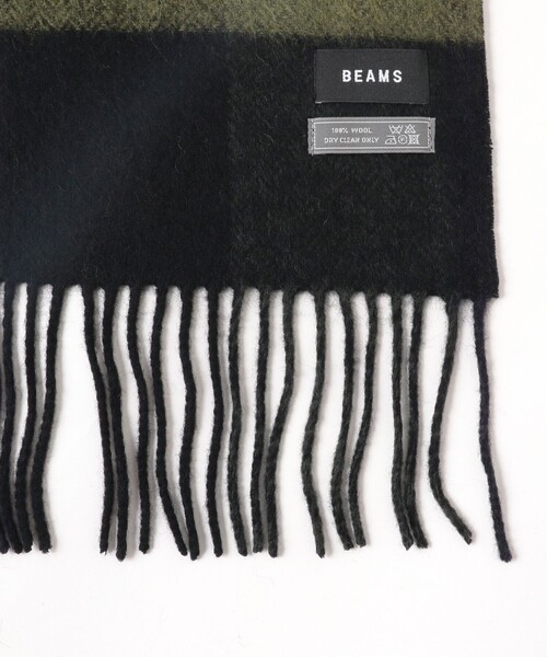 BEAMS(ビームス)の「リバーシブル ブロックチェック マフラー(マフラー・メンズ・チャコールグレー/ブラック/ネイビー・ONE SIZE)」の13枚目の写真