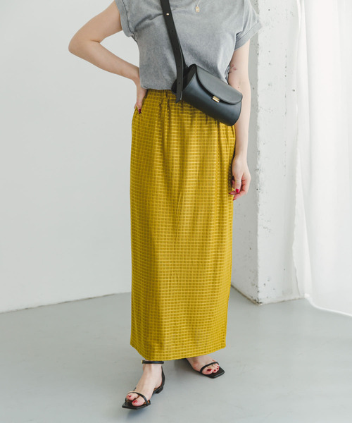 ITEMS URBANRESEARCH（アイテムズ アーバンリサーチ）の「ストレッチチェックタイトスカート（スカート・レディース・ブラック/ブラウン/マスタード・FREE）」の3枚目の写真