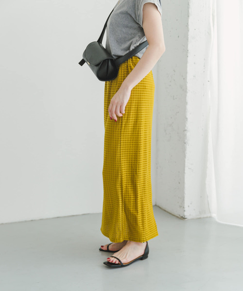 ITEMS URBANRESEARCH（アイテムズ アーバンリサーチ）の「ストレッチチェックタイトスカート（スカート・レディース・ブラック/ブラウン/マスタード・FREE）」の15枚目の写真