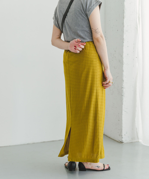 ITEMS URBANRESEARCH（アイテムズ アーバンリサーチ）の「ストレッチチェックタイトスカート（スカート・レディース・ブラック/ブラウン/マスタード・FREE）」の16枚目の写真