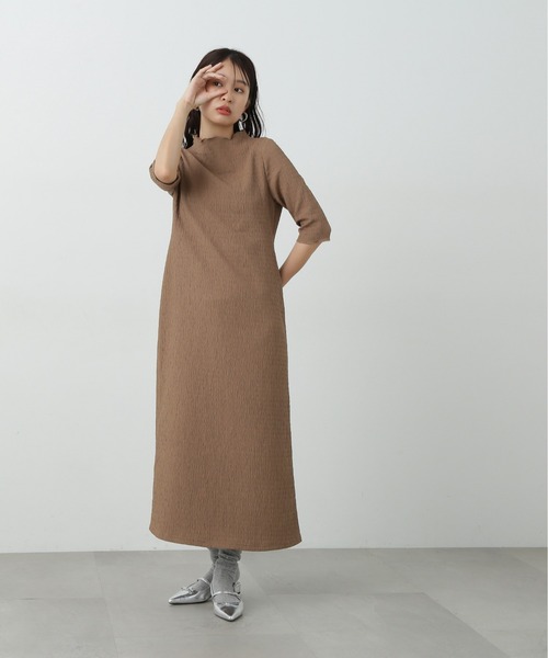 N.(N. Natural Beauty Basic)(エヌエヌナチュラルビューティーベーシック)の「◆楊柳カットロングワンピース(ワンピース・レディース・ブラウン/ブラック・MEDIUM)」の8枚目の写真