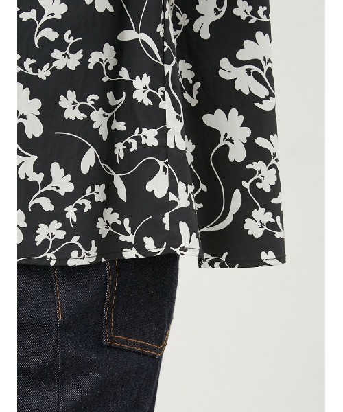 Mila Owen（ミラオーウェン）の「ボリュームスリーブ前後2wayブラウス（シャツ/ブラウス・レディース・その他/ネイビー/ホワイト・0/1）」の9枚目の写真