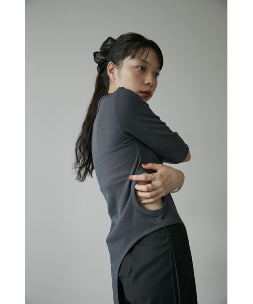 DRWCYS(ドロシーズ)の「カットアウトリブトップス(タンクトップ・レディース・グレー/ホワイト・FREE)」の14枚目の写真