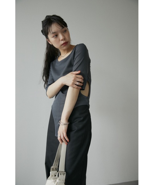 DRWCYS(ドロシーズ)の「カットアウトリブトップス(タンクトップ・レディース・グレー/ホワイト・FREE)」の13枚目の写真