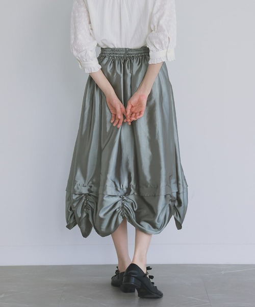 somari imagination（ソマリ イマジネーション）の「『シャーリングメタリックスカート』（スカート・レディース・ベージュ/グレー・1/2）」の11枚目の写真