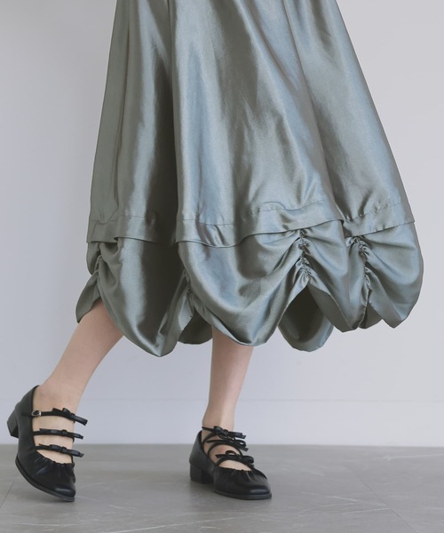 somari imagination（ソマリ イマジネーション）の「『シャーリングメタリックスカート』（スカート・レディース・ベージュ/グレー・1/2）」の14枚目の写真