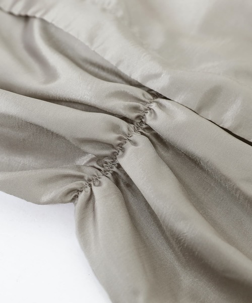 somari imagination（ソマリ イマジネーション）の「『シャーリングメタリックスカート』（スカート・レディース・ベージュ/グレー・1/2）」の18枚目の写真