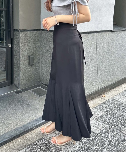 archives（アルシーヴ）の「スタイルＵＰタックプリーツマーメイドスカート（スカート・レディース・ブラウン/ブラック/アイボリー・MEDIUM）」の18枚目の写真