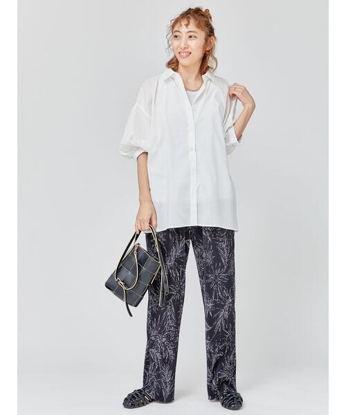 Lugnoncure（ルノンキュール）の「ゴム袖レギュラーシャツ（シャツ/ブラウス・レディース・オフホワイト/ネイビー/ベージュ・F）」の6枚目の写真