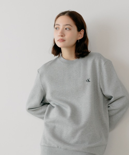 Calvin Klein(カルバン・クライン)の「Calvin Klein/カルバンクライン LS ARCHIVE LOGO FLEECE CREWNK スウェット(スウェット・メンズ・グレー/ブラック/オリーブ・S/XL/L/M)」の3枚目の写真