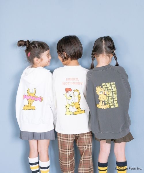 LOWRYS FARM（ローリーズファーム）の「ＧＡＲＦＩＥＬＤＢＩＧウラケ　142355（スウェット・キッズ・グレー/チャコールグレー/イエロー・110cm/120cm/130cm/140cm/150cm）」の5枚目の写真