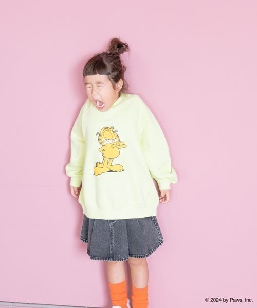 LOWRYS FARM（ローリーズファーム）の「ＧＡＲＦＩＥＬＤＢＩＧウラケ　142355（スウェット・キッズ・グレー/チャコールグレー/イエロー・110cm/120cm/130cm/140cm/150cm）」の15枚目の写真