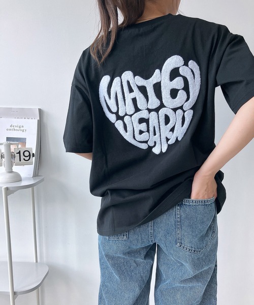 AS KNOW AS plus(アズノゥアズプラス)の「◇アソートモチーフTシャツ(Tシャツ/カットソー・レディース・ブラック系/オートミール/オフホワイト/チャコールグレー/アイボリー系/サックスブルー/アイボリー系2/ブルー系その他2/ホワイト系その他2/ブラック系2/グレー系その他2/ベージュ系その他2/ホワイト系その他3/グレー系その他3/ブラック系3/アイボリー系3/ホワイト系その他4/グレー系その他4/アイボリー系4/ネイビー系4/グレー系その他5/ベージュ系5/グリーン系5/ホワイト系その他5/ネイビー系5/ホワイト系5/グレー系6/ホワイト系6/レッド系その他6/ベージュ系その他6・FREE)」の9枚目の写真