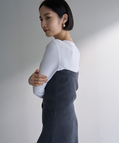 UNFILO(アンフィーロ)の「ニットビスチェ(その他トップス・レディース・グレー系/ブラック系・SMALL/MEDIUM)」の6枚目の写真