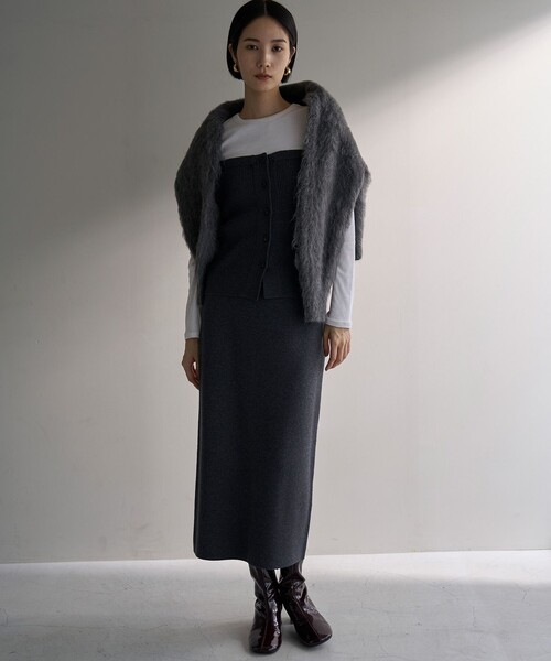 UNFILO(アンフィーロ)の「ニットビスチェ(その他トップス・レディース・グレー系/ブラック系・SMALL/MEDIUM)」の10枚目の写真