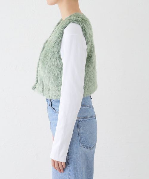 JANE SMITH / JOHN SMITH（ジェーンスミスジョンスミス）の「【JANE SMITH/ジェーンスミス】POLYESTER COLOR FUR SHORT VES：ベスト（ベスト・レディース・グリーン・38）」の4枚目の写真