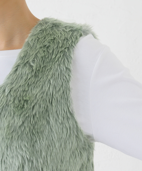 JANE SMITH / JOHN SMITH（ジェーンスミスジョンスミス）の「【JANE SMITH/ジェーンスミス】POLYESTER COLOR FUR SHORT VES：ベスト（ベスト・レディース・グリーン・38）」の8枚目の写真