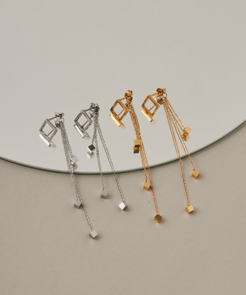 ciite' surgical stainless(シーテサージカルステンレス)の「【 金属アレルギー対応 】 モチーフロングピアス サージカルステンレス (両耳用)(ピアス(両耳用)・レディース・ゴールド・FREE)」の2枚目の写真