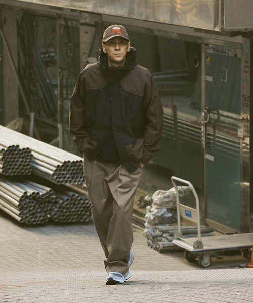 417 EDIFICE（フォーワンセブンエディフィス）の「ANOTHER OFFICE / アナザーオフィス SANTIAGO CHINO PANTS（スラックス・メンズ・ベージュ/ブラック/チャコールグレー・2/3）」の9枚目の写真