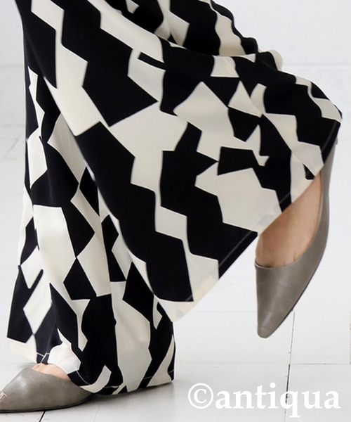 antiqua(アンティカ)の「モノトーン柄パンツ(その他パンツ・レディース・ブラック×ホワイト・LARGE/MEDIUM)」の7枚目の写真