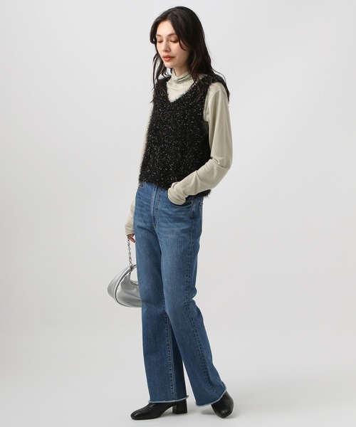 BAYFLOW（ベイフロー）の「[レイヤードスタイルにも]ラメハイネックプルオーバー（Tシャツ/カットソー・レディース・ブラック/ピンク/アイボリー・FREE）」の11枚目の写真