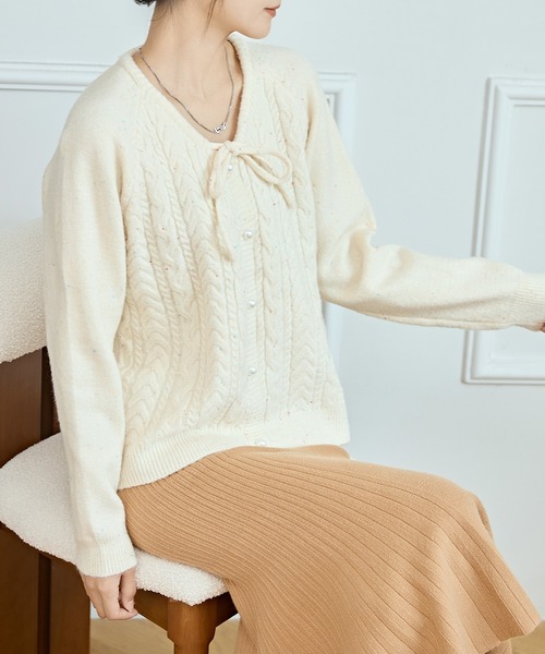 Lace Ladies(レースレディース)の「ラウンドネック パールボタン リボン ニット カーディガン(カーディガン/ボレロ・レディース・ベージュ/ホワイト/グレイッシュベージュ/グレー・FREE)」の19枚目の写真