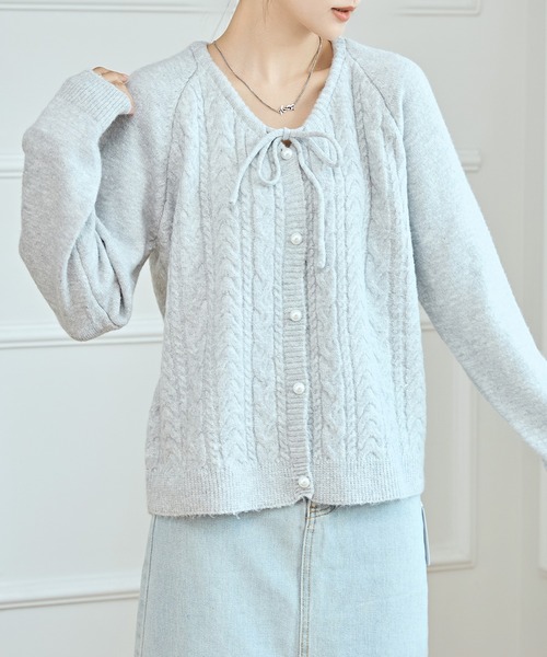 Lace Ladies(レースレディース)の「ラウンドネック パールボタン リボン ニット カーディガン(カーディガン/ボレロ・レディース・ベージュ/ホワイト/グレイッシュベージュ/グレー・FREE)」の13枚目の写真