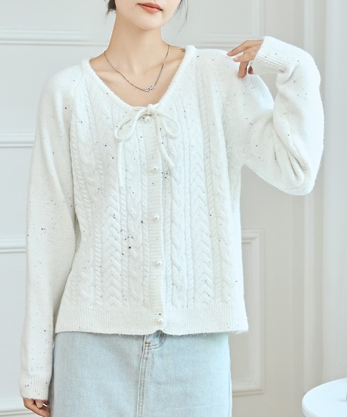 Lace Ladies(レースレディース)の「ラウンドネック パールボタン リボン ニット カーディガン(カーディガン/ボレロ・レディース・ベージュ/ホワイト/グレイッシュベージュ/グレー・FREE)」の22枚目の写真