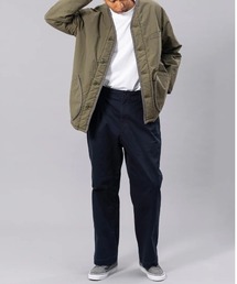 StPT（エスティーピーティー）の「【UNFRM OUTDOOR STANDARD:ユニフォームアウトドアスタンダード】STRETCH CHINO CLOTH TWO TUCK WIDE PANTS/ワイドシルエットストレッチツータックチノパンツ（チノパンツ）」