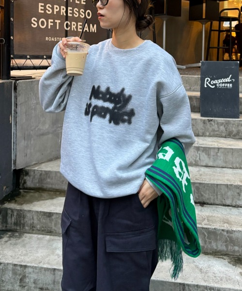 CIAOPANIC TYPY(チャオパニックティピー)の「【UNISEX】スプレーロゴ裏起毛スウェット(スウェット・メンズ・チャコールグレー/グレー/ブラウン・LARGE/MEDIUM)」の20枚目の写真