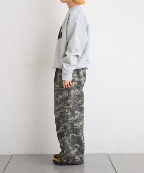 CIAOPANIC TYPY(チャオパニックティピー)の「【UNISEX】スプレーロゴ裏起毛スウェット(スウェット・メンズ・チャコールグレー/グレー/ブラウン・LARGE/MEDIUM)」の4枚目の写真