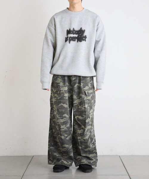 CIAOPANIC TYPY(チャオパニックティピー)の「【UNISEX】スプレーロゴ裏起毛スウェット(スウェット・メンズ・チャコールグレー/グレー/ブラウン・LARGE/MEDIUM)」の9枚目の写真
