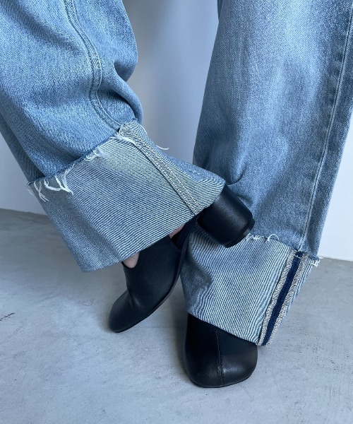 AIC.(エーアイシー)の「ラウンドヒールストラップシューズ(パンプス・レディース・ブラック/シルバー・LARGE/MEDIUM/SMALL)」の14枚目の写真