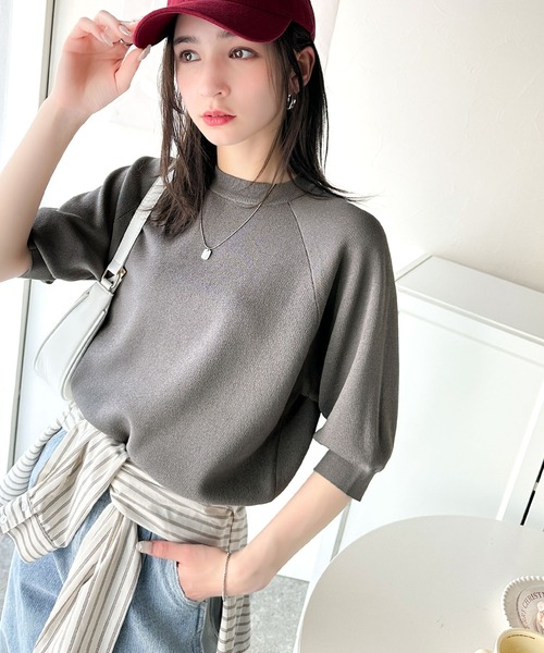 classicalelf(クラシカルエルフ)の「抜け感のある洗練デザイン。ラグランコンパクトスウェット風ニットT(半袖)(Tシャツ/カットソー・レディース・ブラック/アイボリー/グレイッシュベージュ/チャコール/パープル・X-LARGE/SMALL/MEDIUM/LARGE)」の12枚目の写真