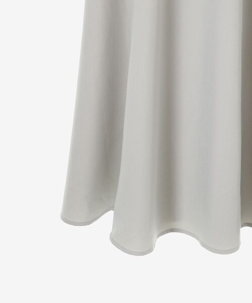 MAJESTIC LEGON(マジェスティックレゴン)の「ウエストきゅっとオフショルワンピ(ワンピース・レディース・ブラック系その他/ベージュ系その他2/ブルー系その他2・SMALL/X-SMALL/MEDIUM/LARGE)」の6枚目の写真