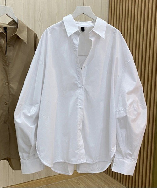 Per sist ence（パーシエンス）の「ビッグシルエットシャツ（シャツ/ブラウス・レディース・ベージュ/ブラック/ホワイト・MEDIUM/LARGE/SMALL）」の2枚目の写真