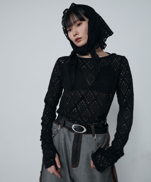le ELMi（ルエルミ）の「Multiway brushed lace tops ＆ babushka scarf set / マルチウェイ 起毛レーストップス ＆ バブーシュカ スカーフ セット（Tシャツ/カットソー・レディース・アイボリー/ブラック・FREE）」の3枚目の写真