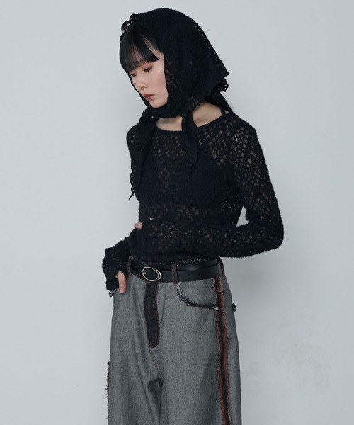 le ELMi（ルエルミ）の「Multiway brushed lace tops ＆ babushka scarf set / マルチウェイ 起毛レーストップス ＆ バブーシュカ スカーフ セット（Tシャツ/カットソー・レディース・アイボリー/ブラック・FREE）」の6枚目の写真