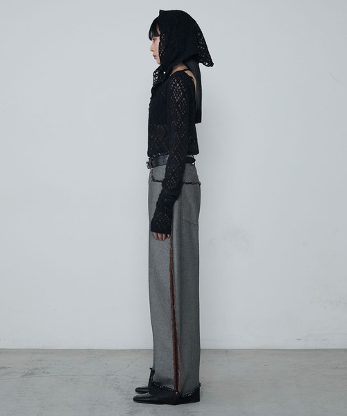 le ELMi（ルエルミ）の「Multiway brushed lace tops ＆ babushka scarf set / マルチウェイ 起毛レーストップス ＆ バブーシュカ スカーフ セット（Tシャツ/カットソー・レディース・アイボリー/ブラック・FREE）」の10枚目の写真