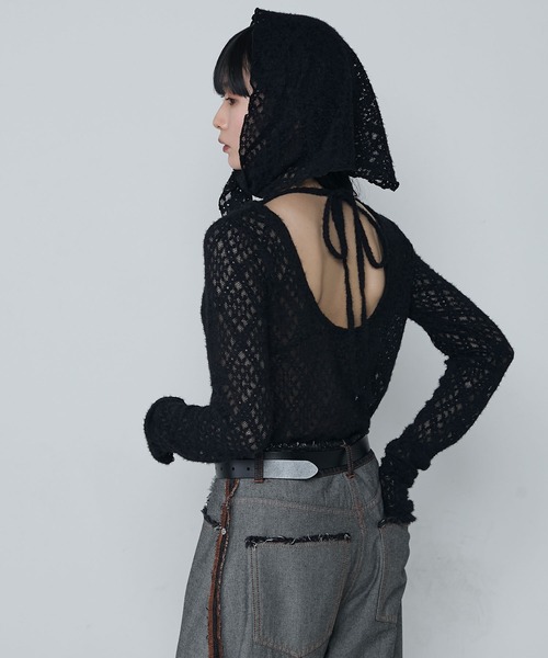 le ELMi（ルエルミ）の「Multiway brushed lace tops ＆ babushka scarf set / マルチウェイ 起毛レーストップス ＆ バブーシュカ スカーフ セット（Tシャツ/カットソー・レディース・アイボリー/ブラック・FREE）」の15枚目の写真