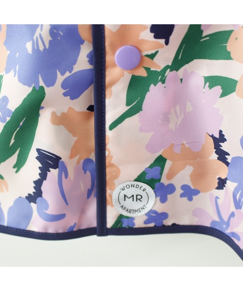 MR(まる)の「レトロフラワー・アートチェックレインポンチョ(レインコート/ポンチョ・キッズ・オレンジ/ピンク・M/S)」の9枚目の写真