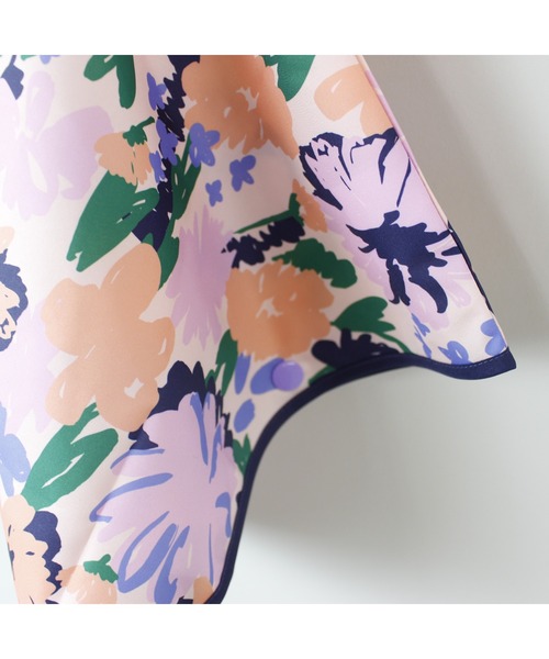 MR(まる)の「レトロフラワー・アートチェックレインポンチョ(レインコート/ポンチョ・キッズ・オレンジ/ピンク・M/S)」の11枚目の写真