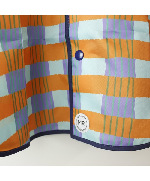 MR(まる)の「レトロフラワー・アートチェックレインポンチョ(レインコート/ポンチョ・キッズ・オレンジ/ピンク・M/S)」の15枚目の写真