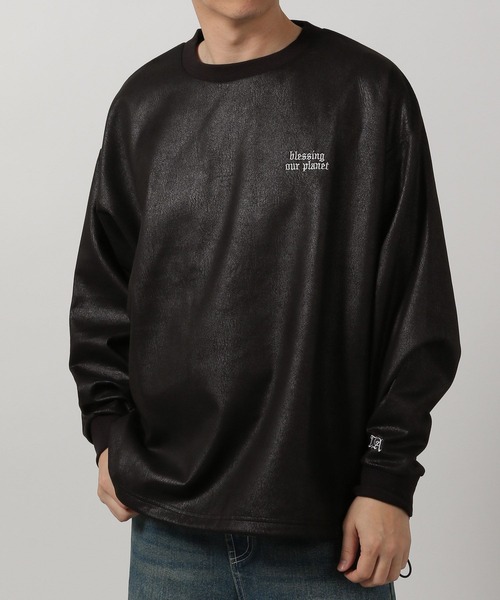 LAKOLE(ラコレ)の「レザーライク刺繍プルオーバー / 283705(Tシャツ/カットソー・メンズ・アクア/アイボリー/ブラック・X-LARGE/LARGE/MEDIUM)」の4枚目の写真